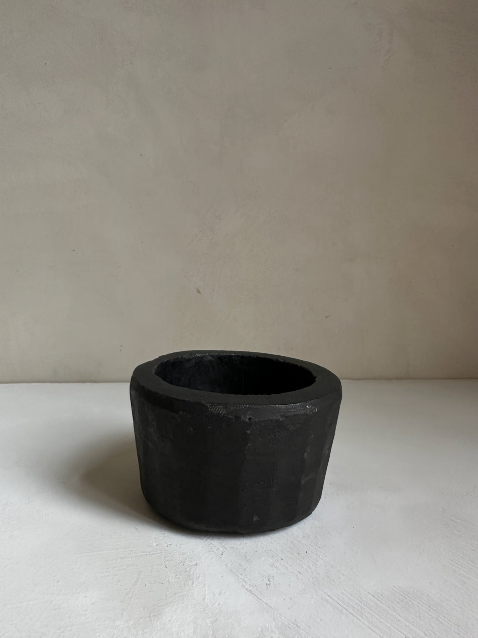The Corner - Black stone mortar N° 4 - Table & Kitchenware