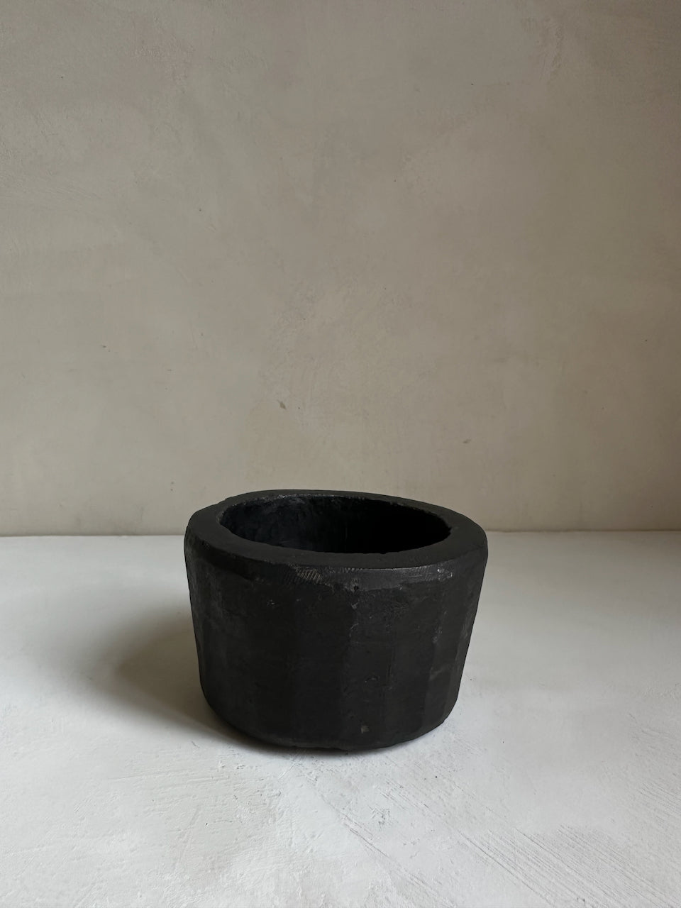 The Corner - Black stone mortar N° 4 - Table & Kitchenware