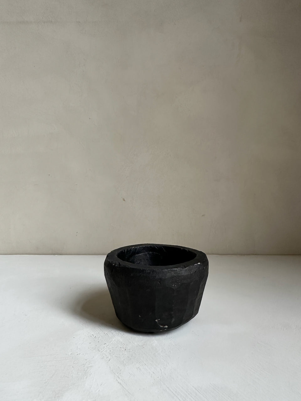 The Corner - Black stone mortar N° 5 - Table & Kitchenware