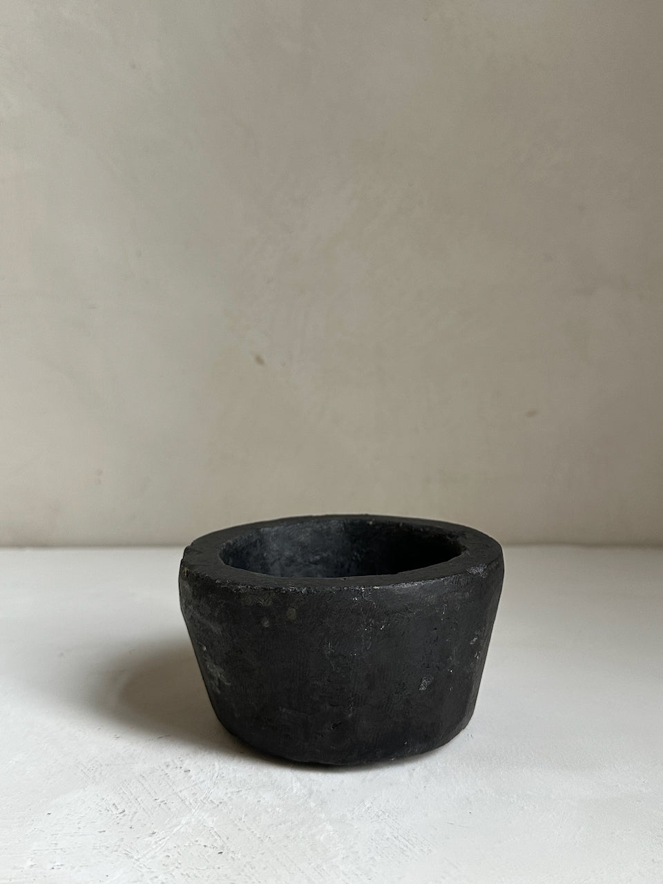The Corner - Black stone mortar N° 6 - Table & Kitchenware