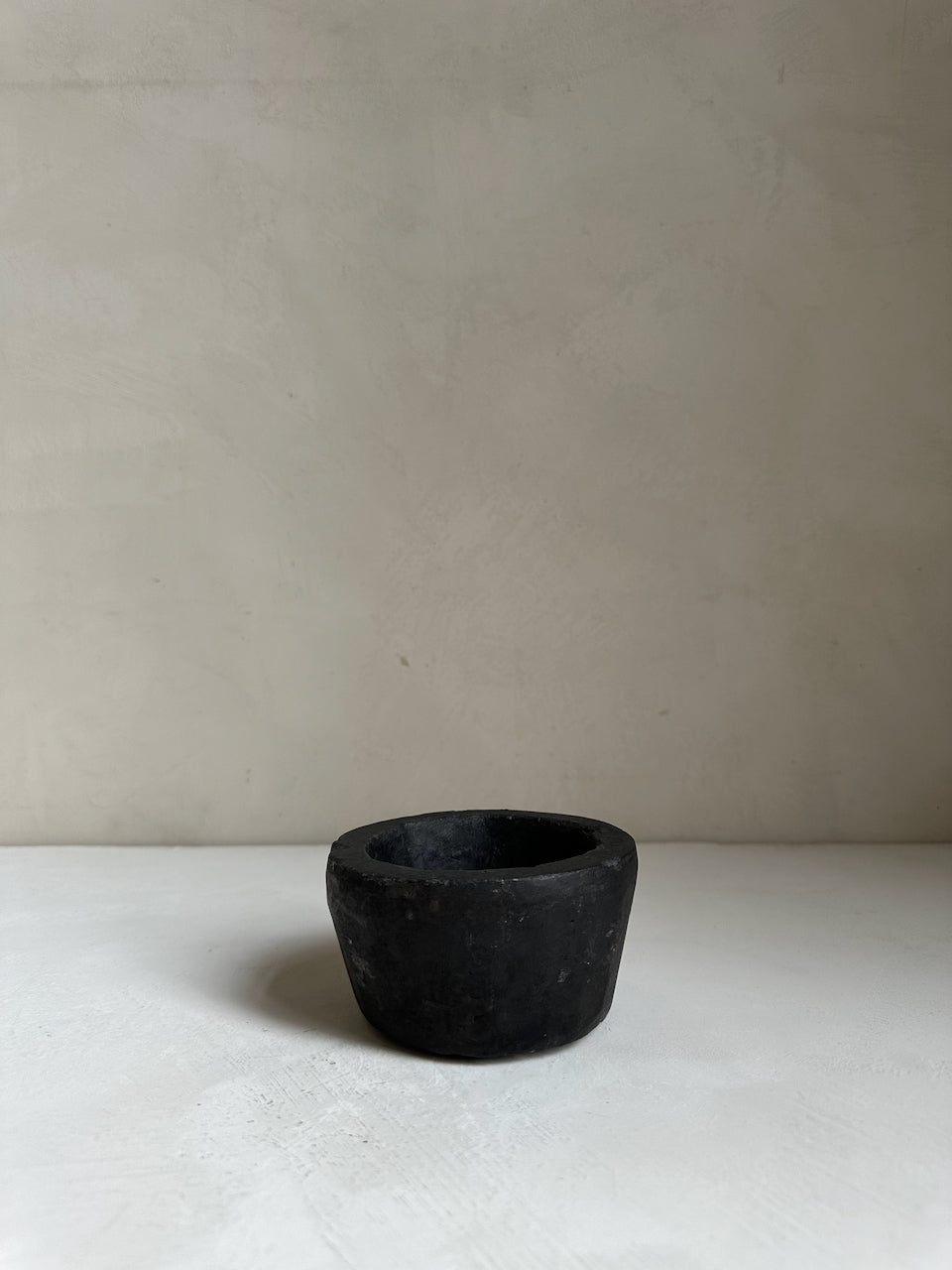 The Corner - Black stone mortar N° 6 - Table & Kitchenware
