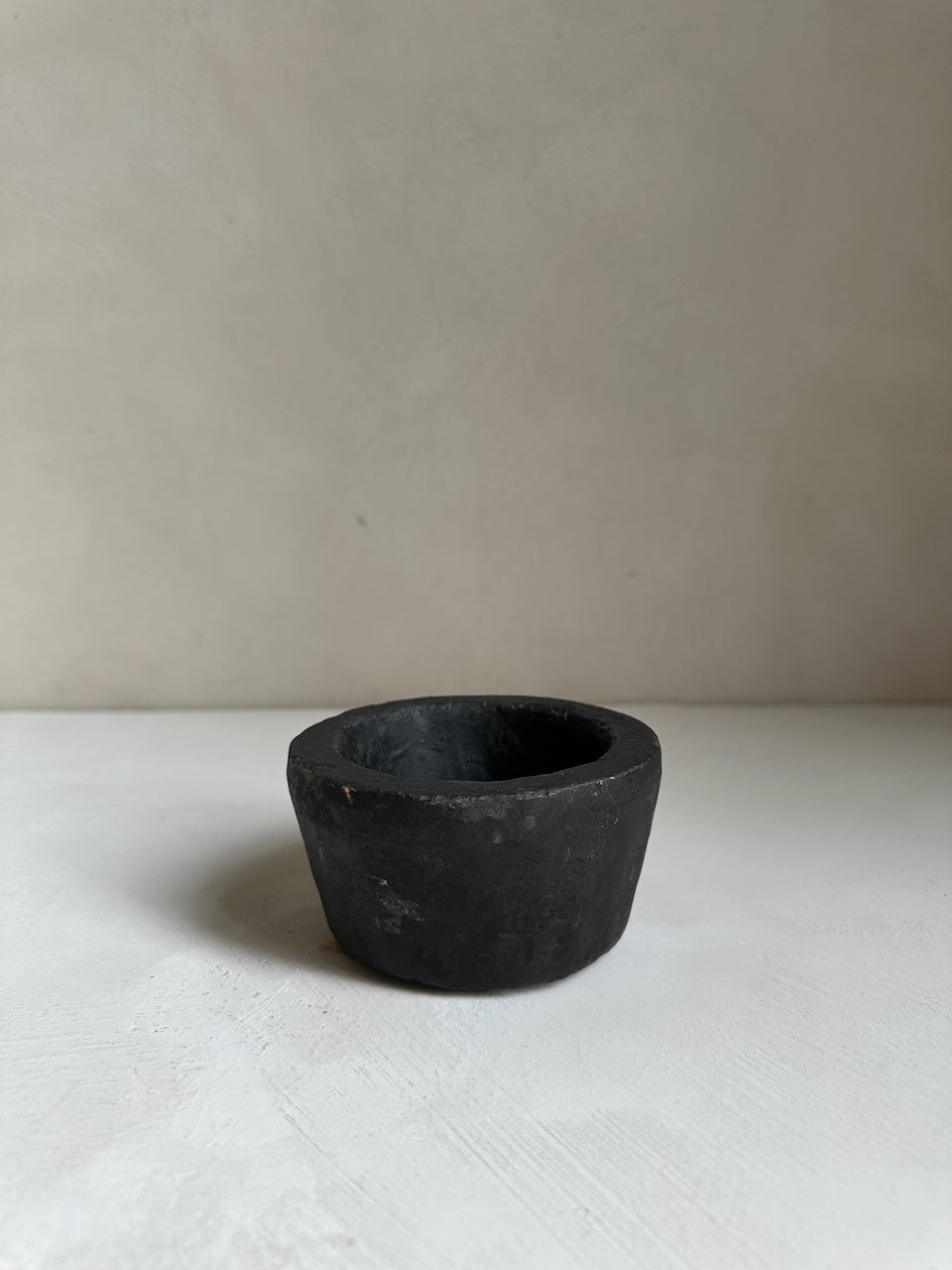 The Corner - Black stone mortar N° 6 - Table & Kitchenware