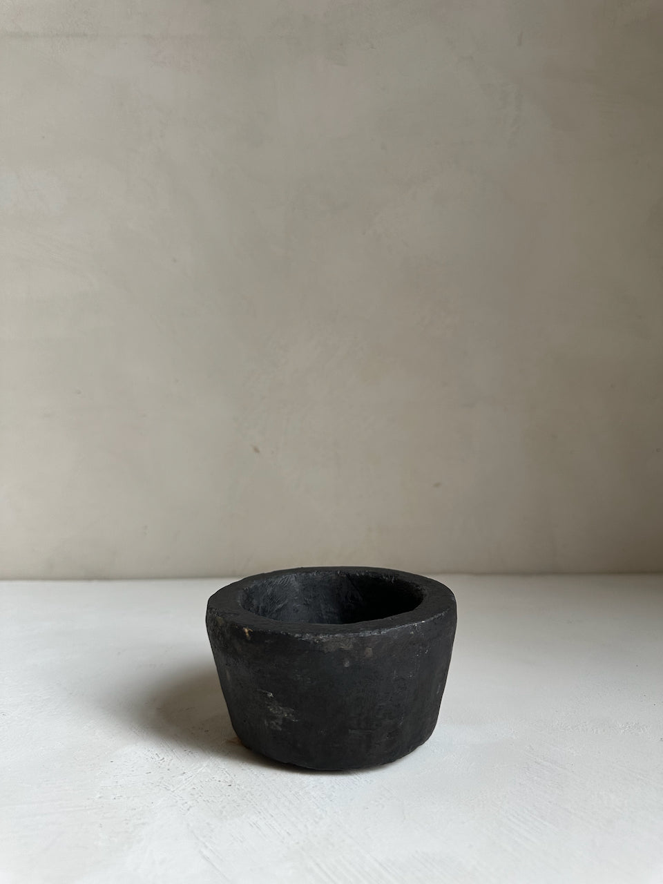 The Corner - Black stone mortar N° 6 - Table & Kitchenware