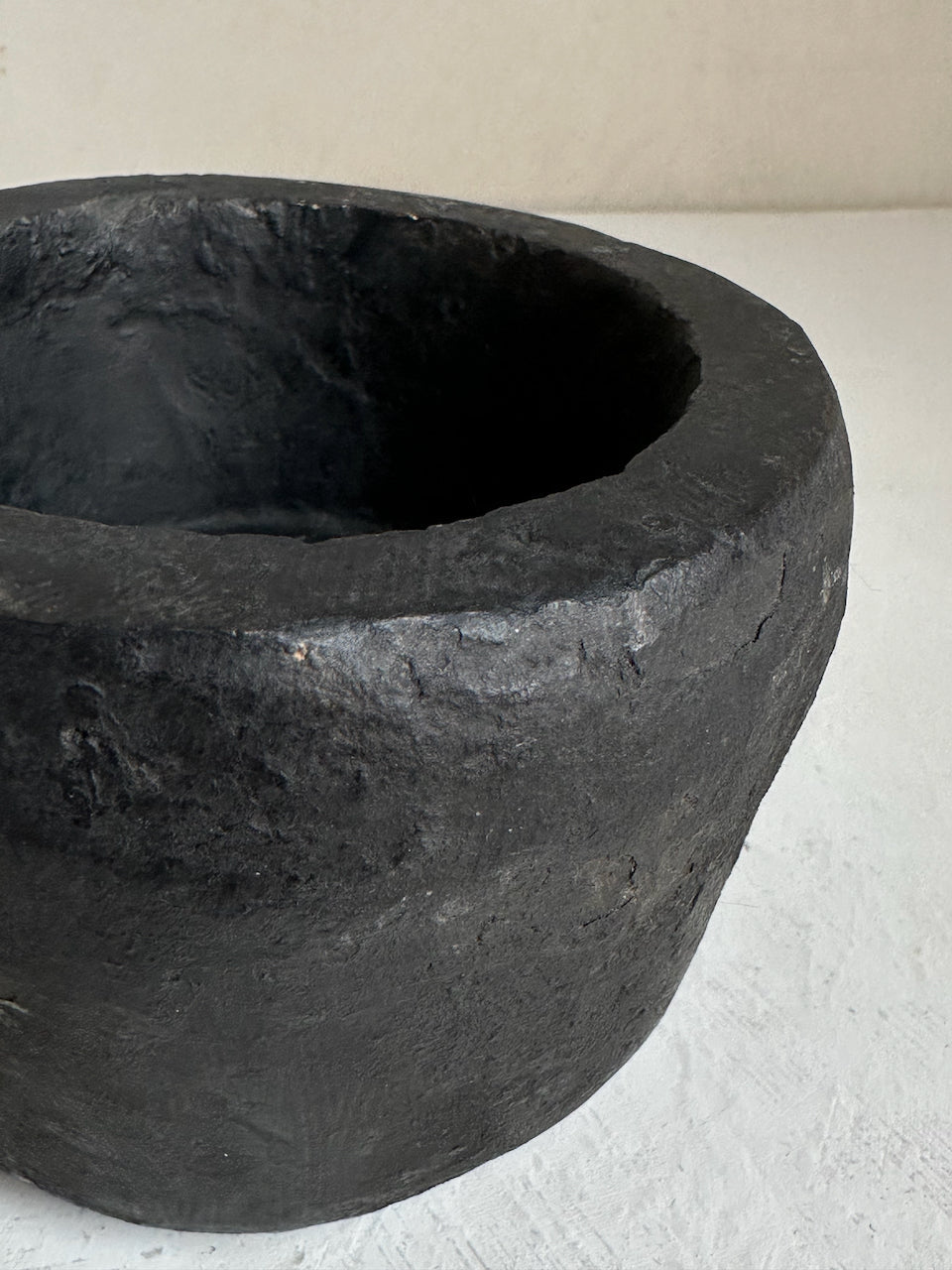 The Corner - Black stone mortar N° 8 - Table & Kitchenware