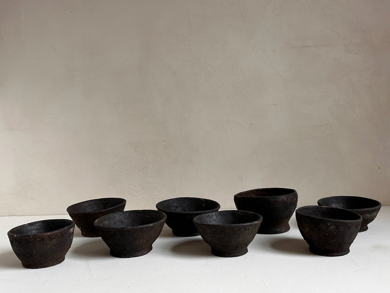 The Corner - Black terracotta bowl N° 2 - Pots & Vases