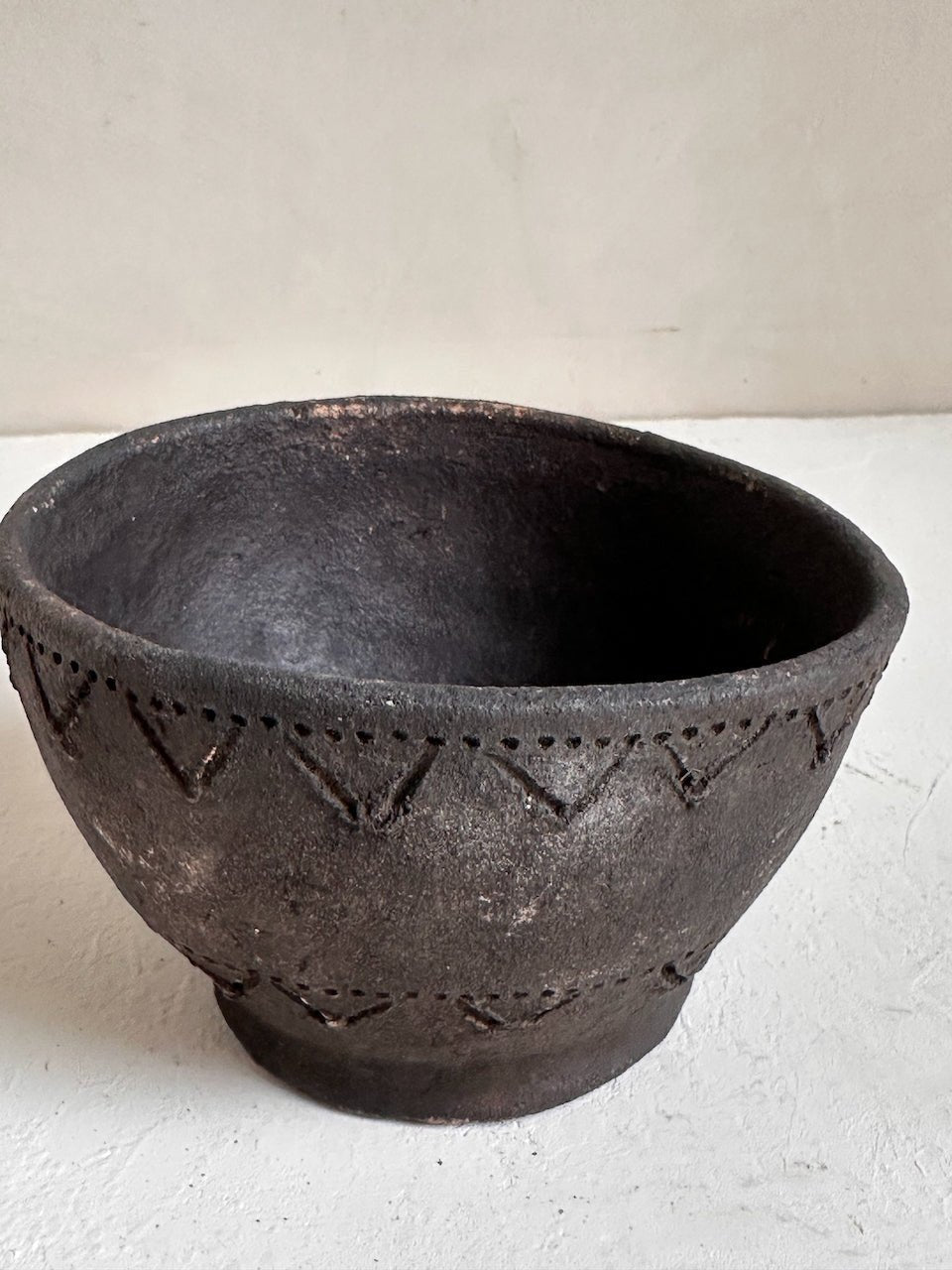 The Corner - Black terracotta bowl N° 2 - Pots & Vases