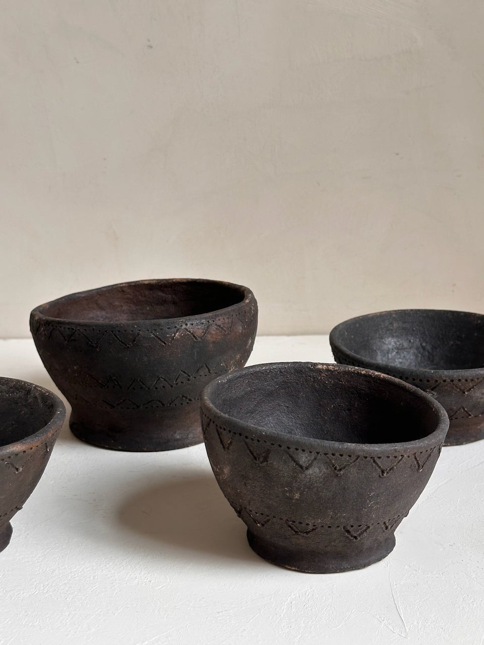 The Corner - Black terracotta bowl N° 2 - Pots & Vases