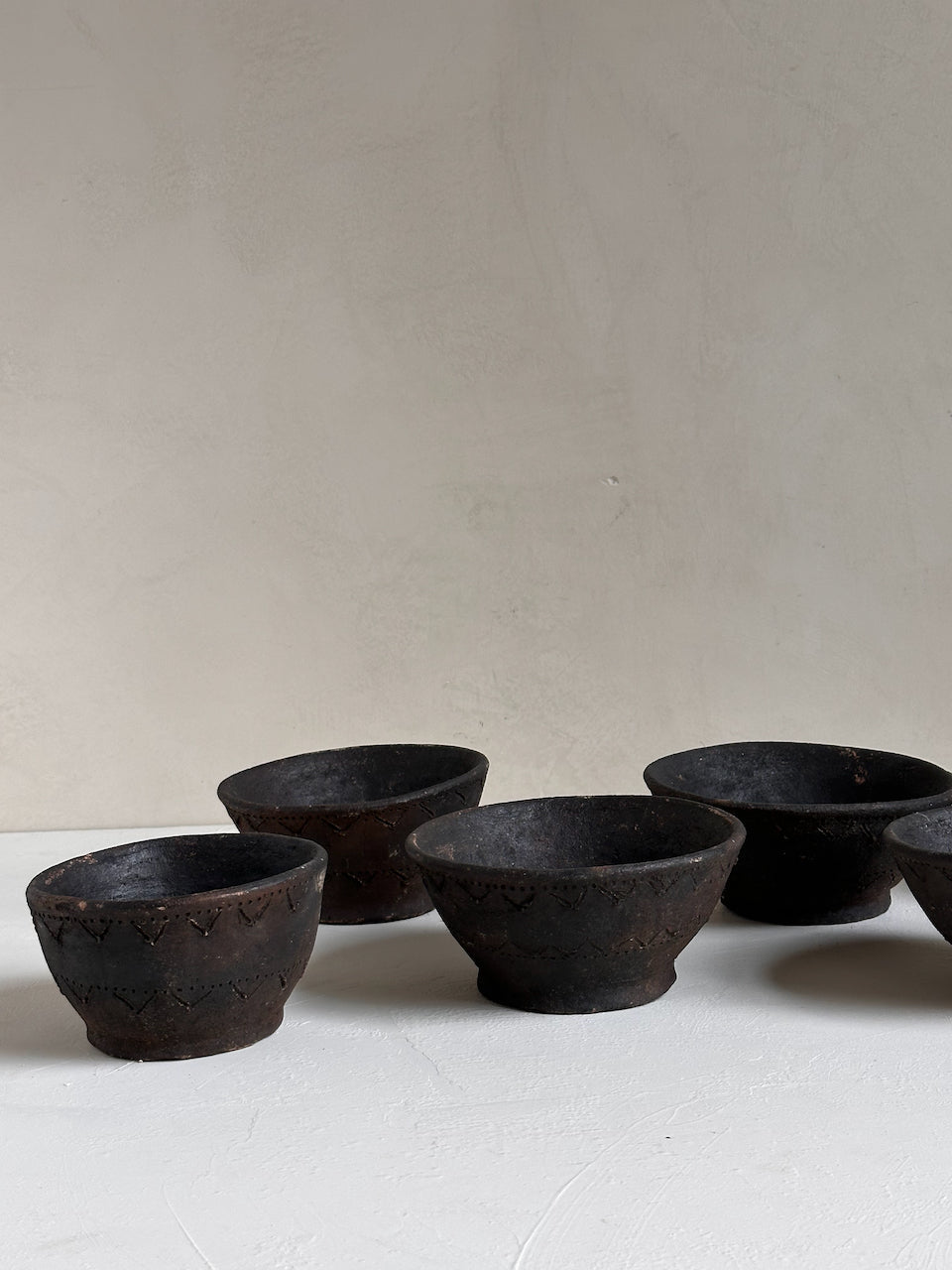 The Corner - Black terracotta bowl N° 3 - Pots & Vases