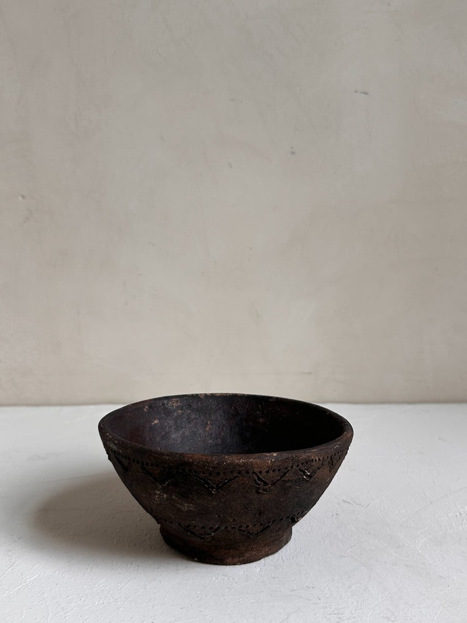 The Corner - Black terracotta bowl N° 5 - Pots & Vases