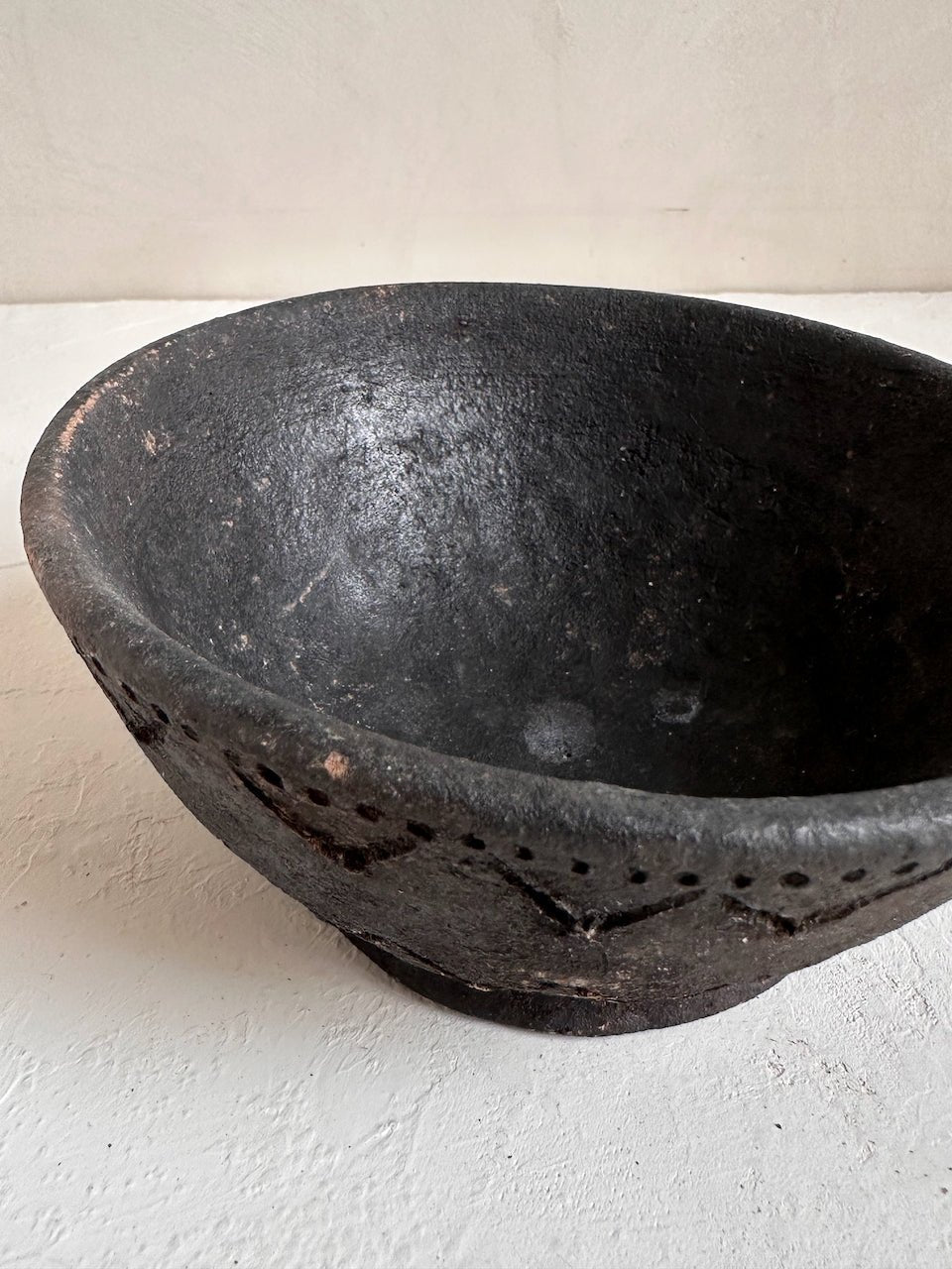 The Corner - Black terracotta bowl N° 6 - Pots & Vases