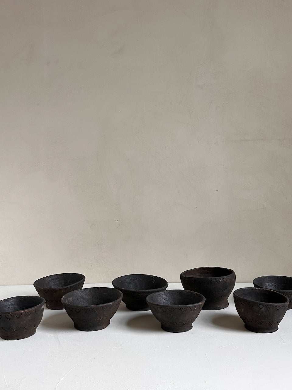 The Corner - Black terracotta bowl N° 7 - Pots & Vases