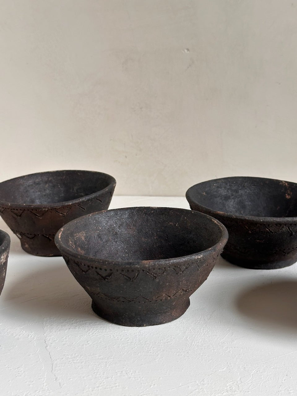 The Corner - Black terracotta bowl N° 8 - Pots & Vases