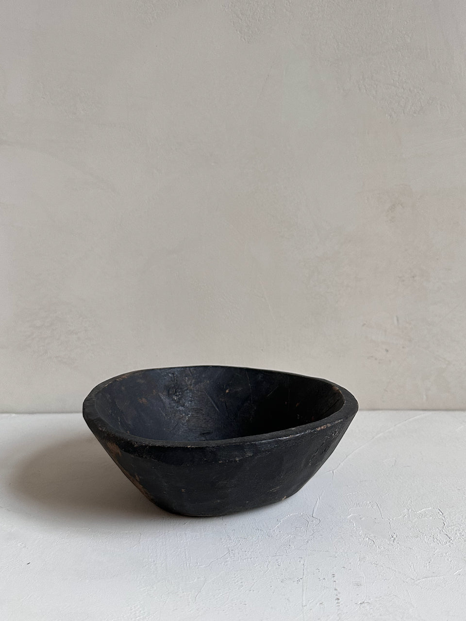 The Corner - Black wooden bowl N° 14 - Decoration