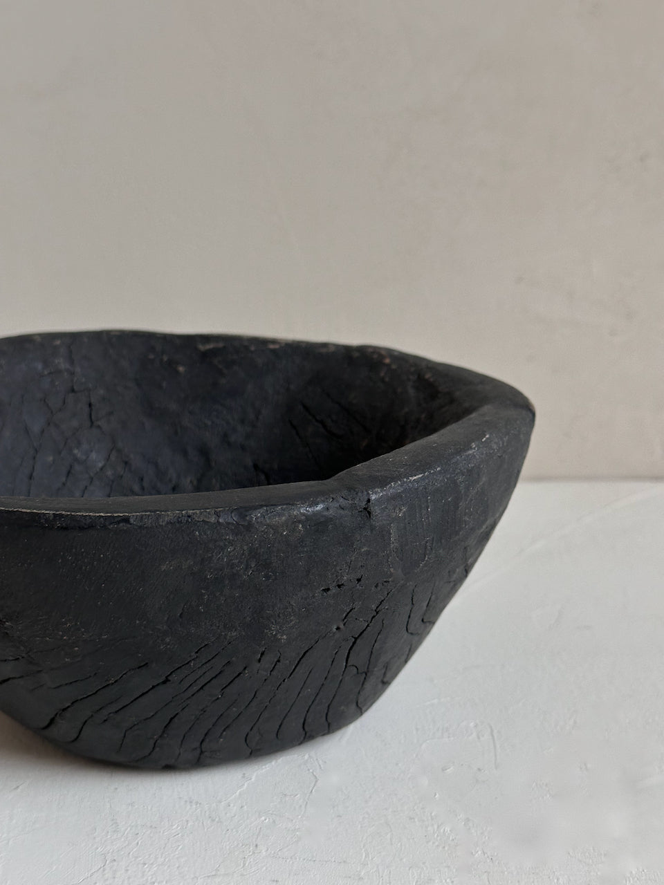 The Corner - Black wooden bowl N° 6 - Decoration