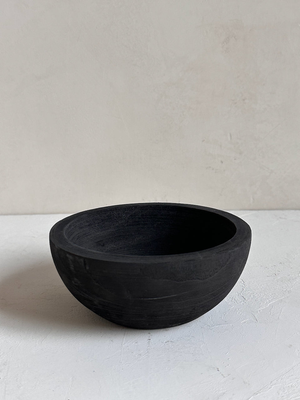 The Corner - Black wooden bowl N°1 - Decoration