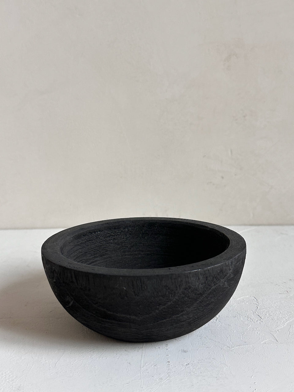 The Corner - Black wooden bowl N°2 - Decoration