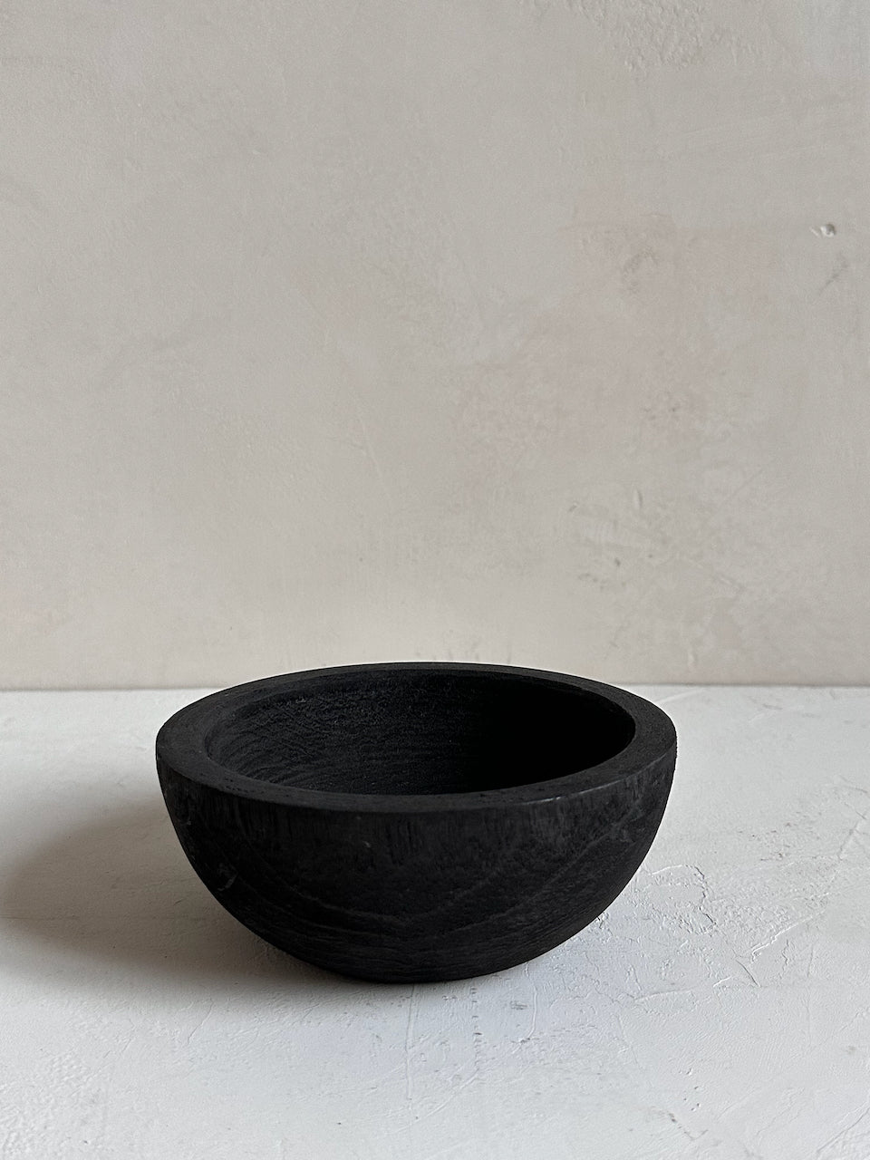 The Corner - Black wooden bowl N°2 - Decoration