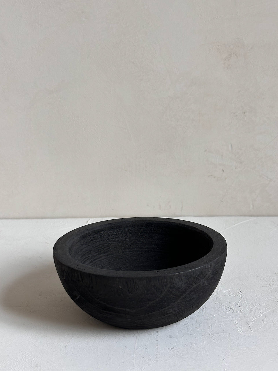 The Corner - Black wooden bowl N°2 - Decoration