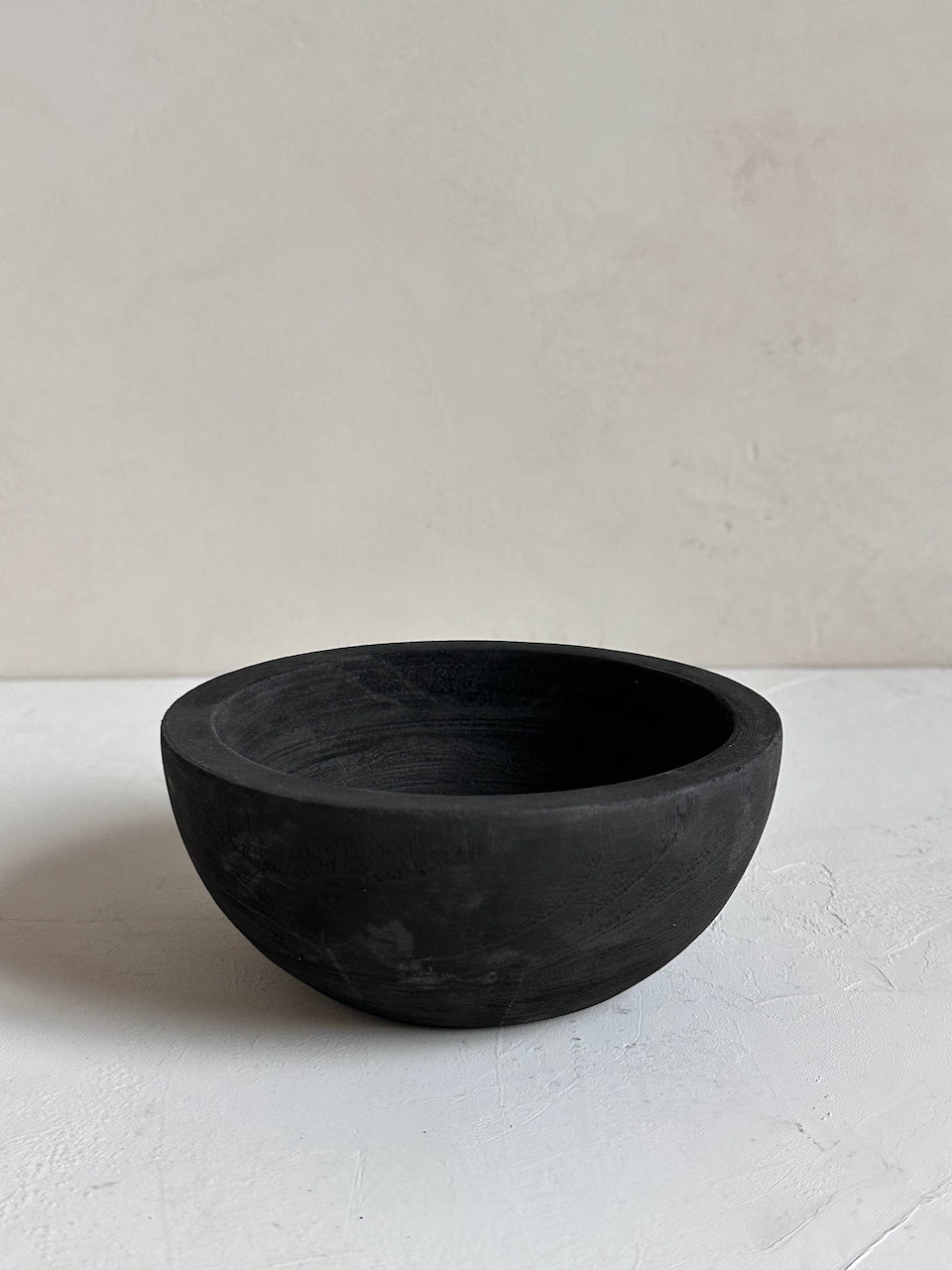 The Corner - Black wooden bowl N°4 - Decoration