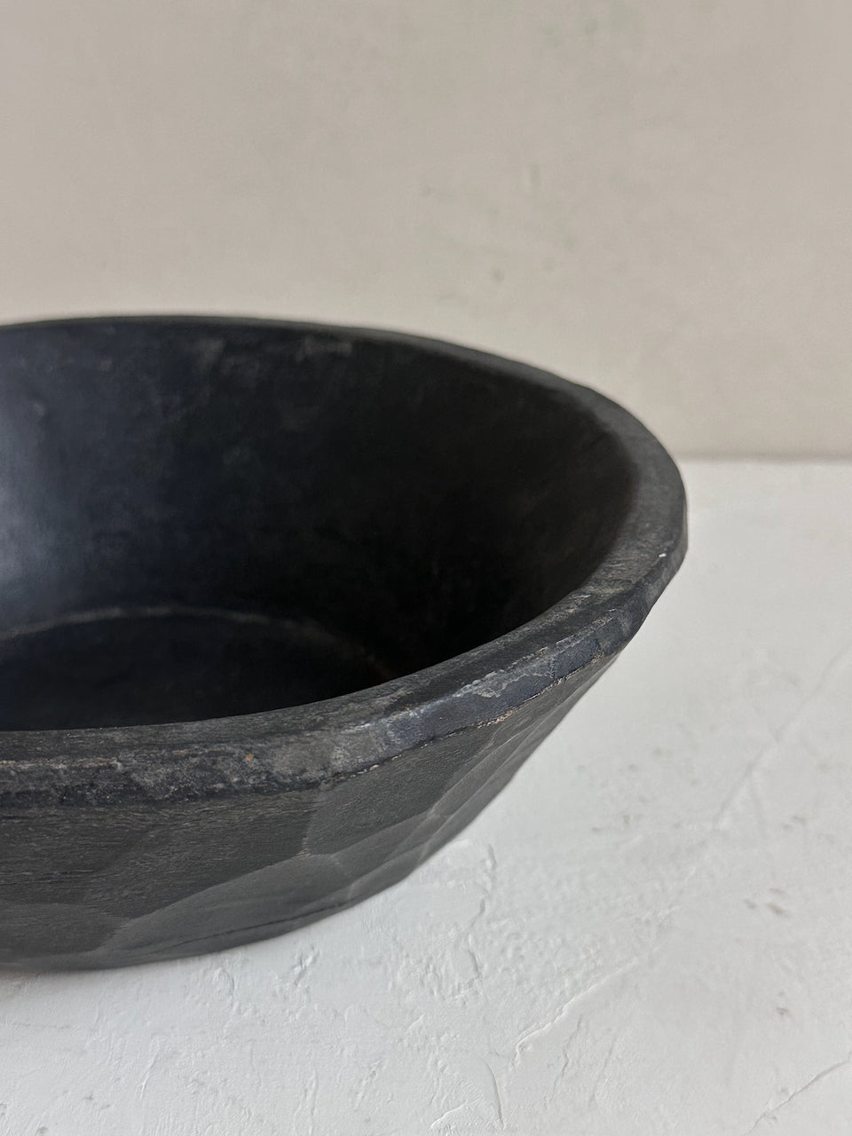 The Corner - Black wooden bowl N°9 - Decoration