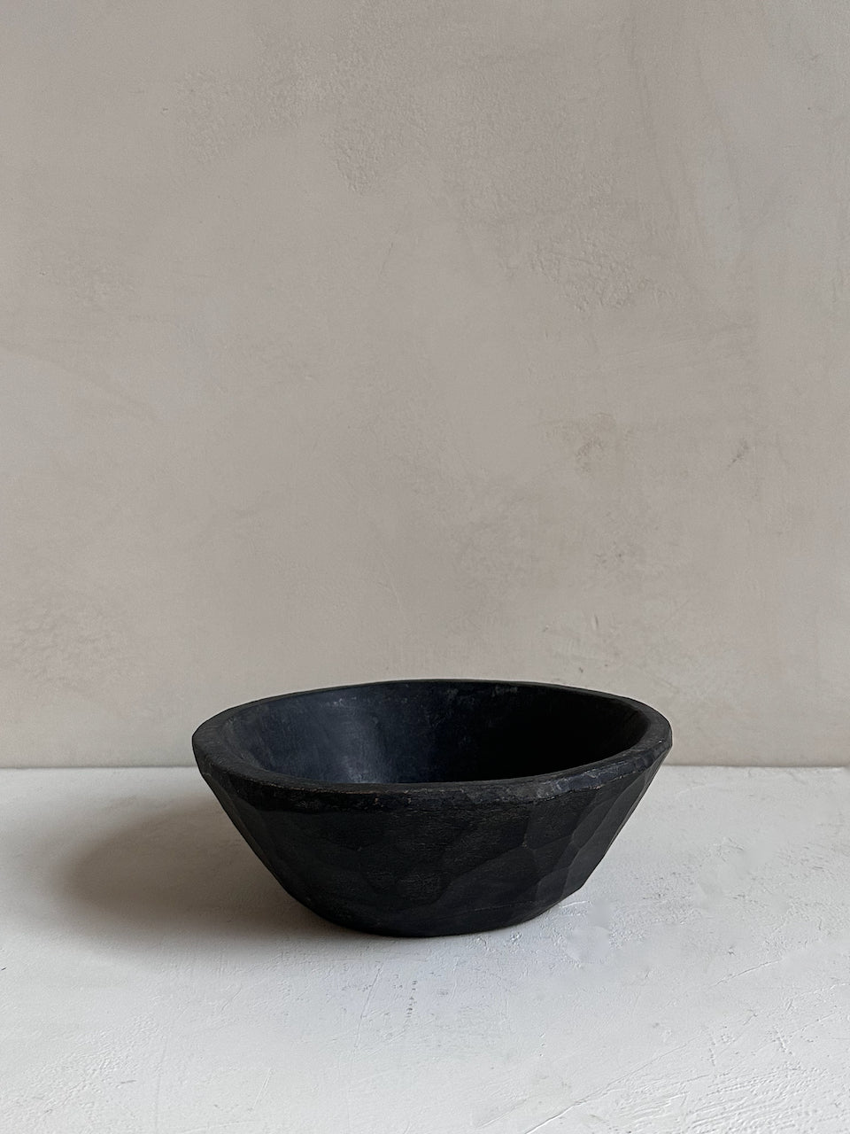 The Corner - Black wooden bowl N°9 - Decoration