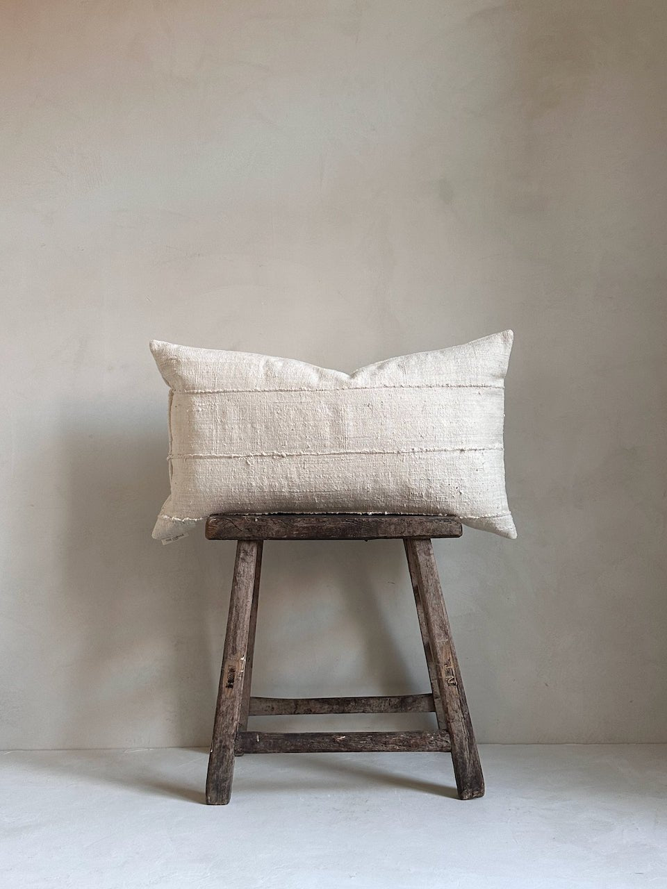 The Corner - Bone 70 x 40 cm - Cushions