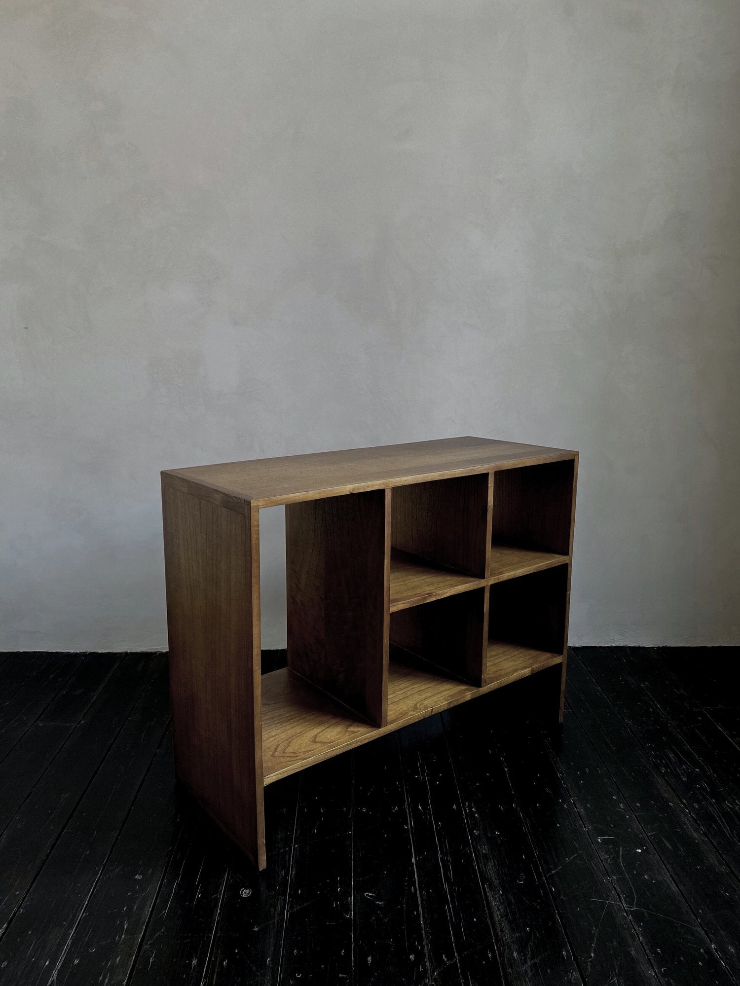 The Corner - Book rack - Storage