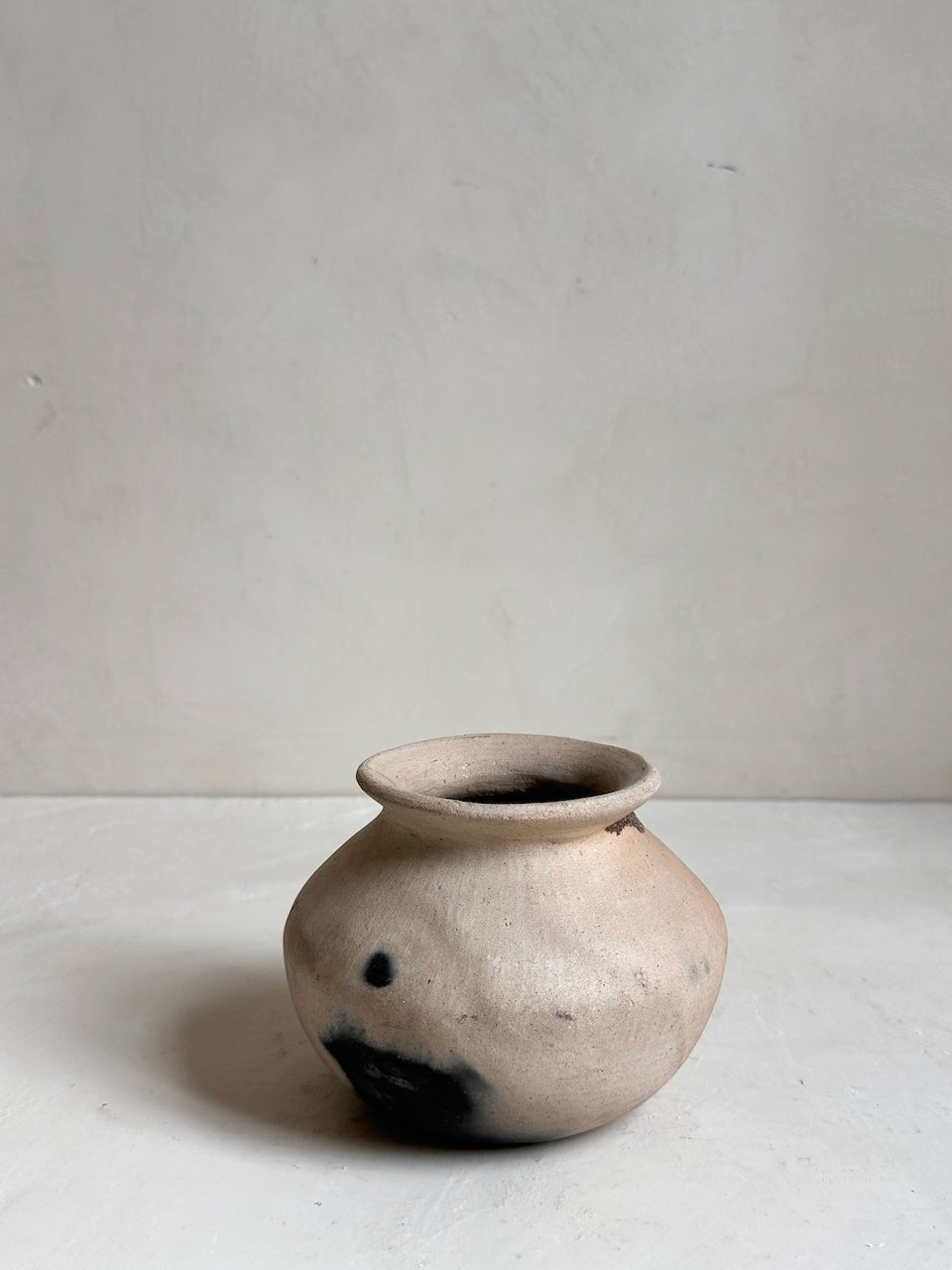 The Corner - Borneo pot N° 8 - Pots & Vases