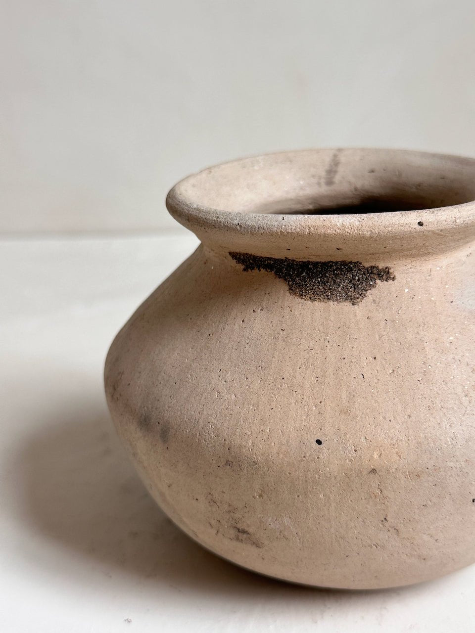 The Corner - Borneo pot N° 8 - Pots & Vases