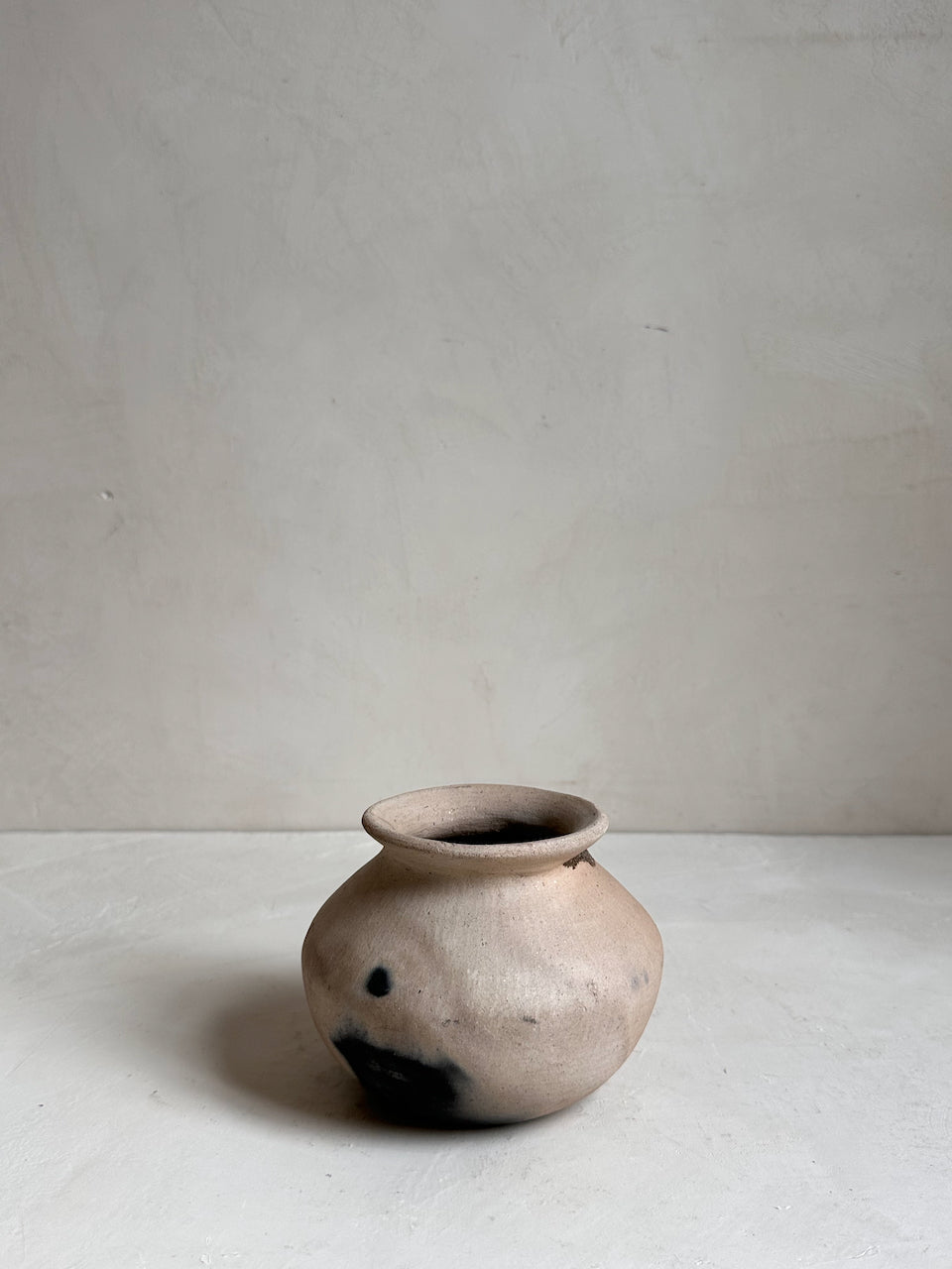 The Corner - Borneo pot N° 8 - Pots & Vases