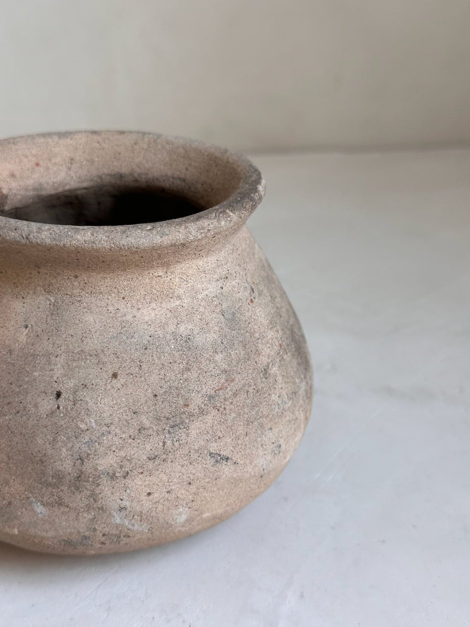 The Corner - Borneo pot N° 9 - Pots & Vases