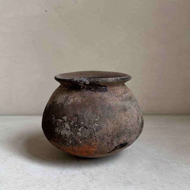 The Corner - Borneo pot N° 2 - Pots & Vases
