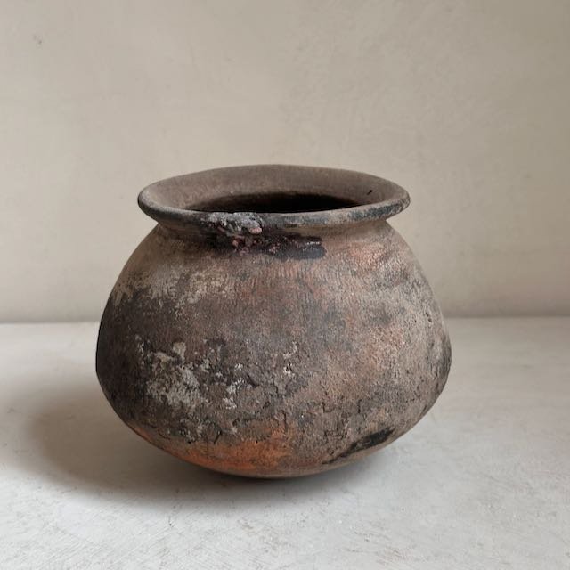 The Corner - Borneo pot N° 2 - Pots & Vases