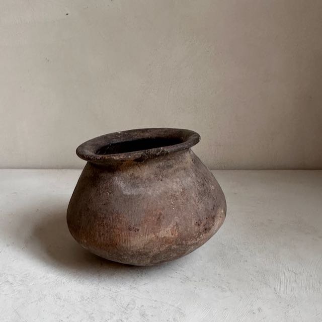 The Corner - Borneo pot N° 5 - Pots & Vases