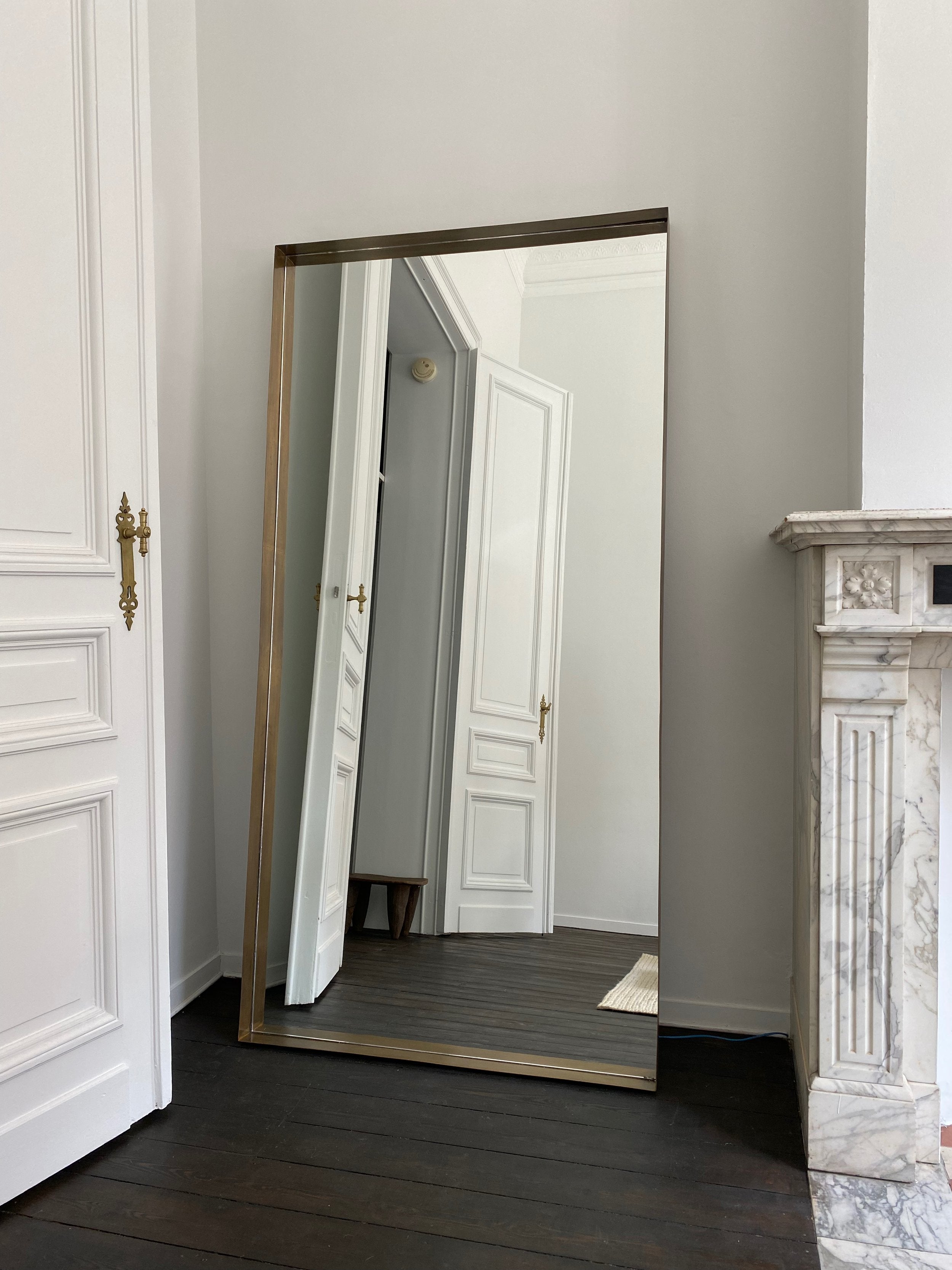The Corner - Brass floor mirror - 