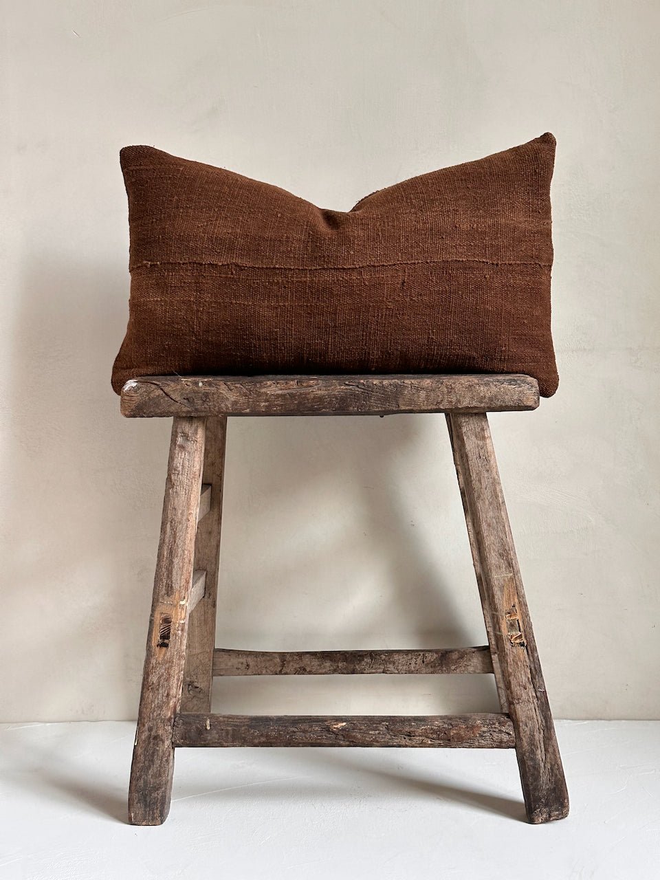 The Corner - Burnt Umber 55 x 30 cm - Cushions