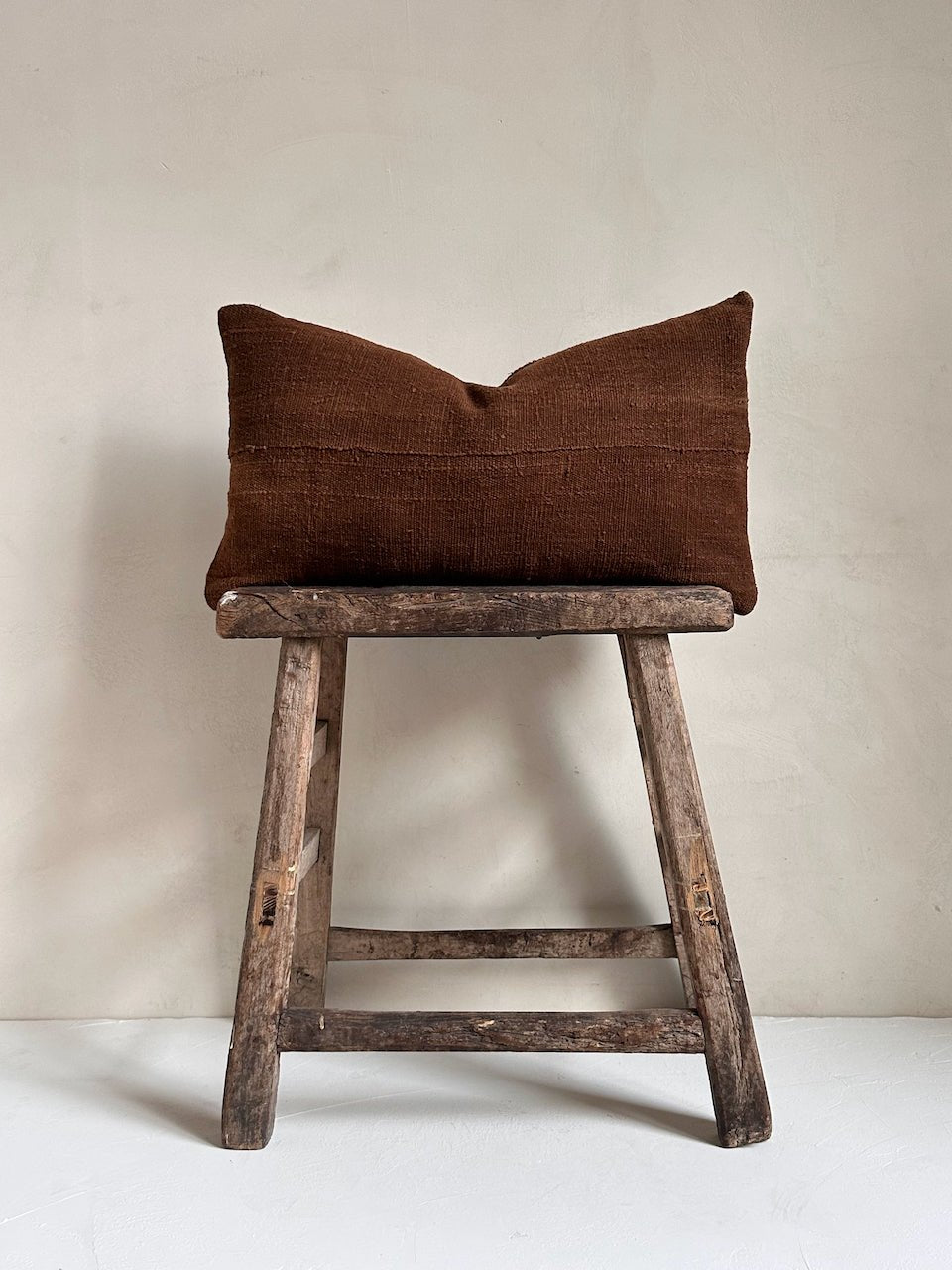 The Corner - Burnt Umber 55 x 30 cm - Cushions