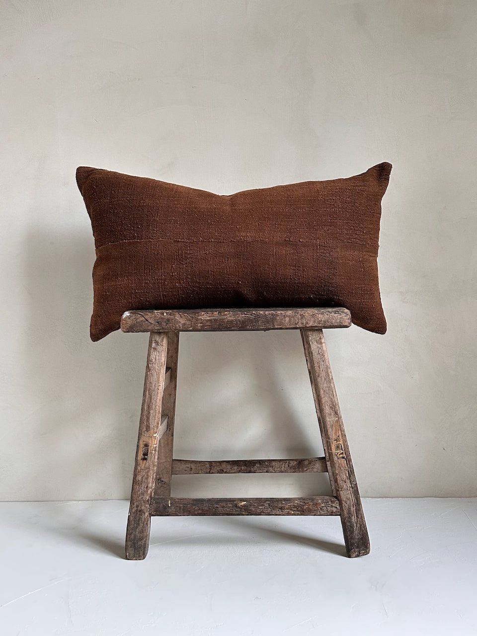 The Corner - Burnt Umber 70 x 40 cm - Cushions
