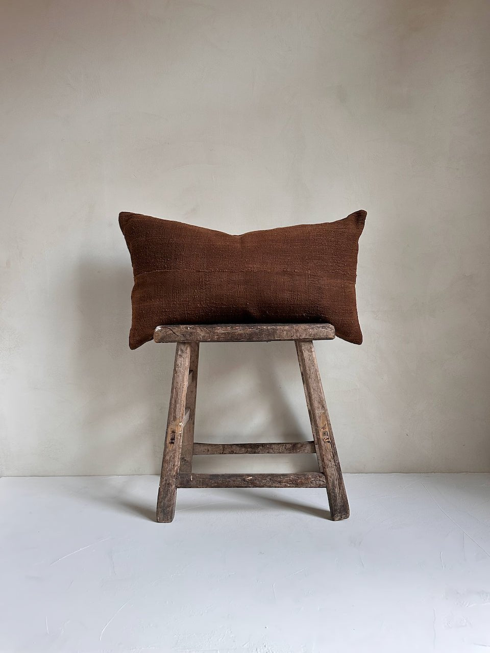 The Corner - Burnt Umber 70 x 40 cm - Cushions