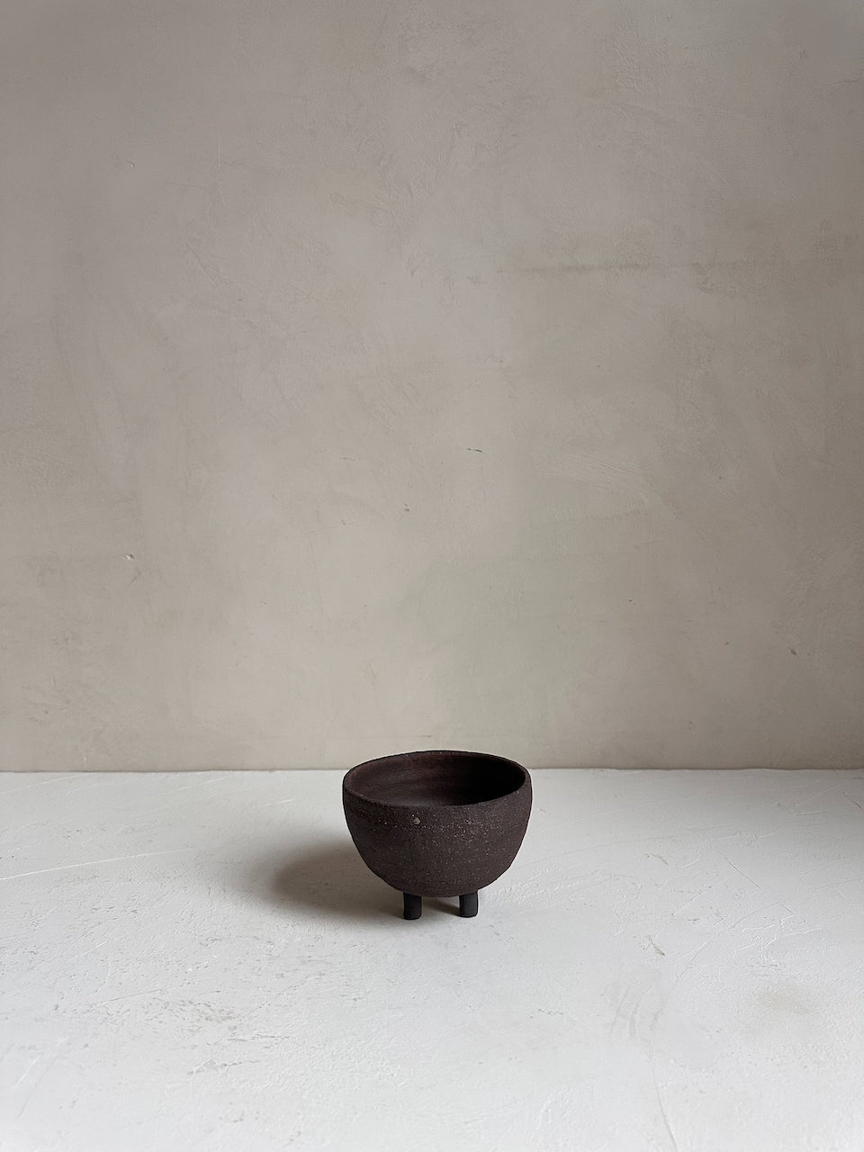 The Corner - Ceramic bowl with feet N°6 - Ceramics