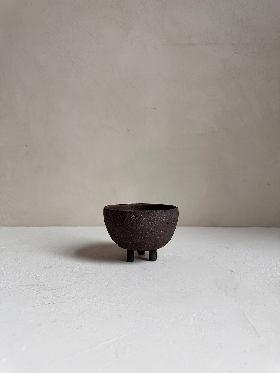 The Corner - Ceramic bowl with feet N°6 - Ceramics