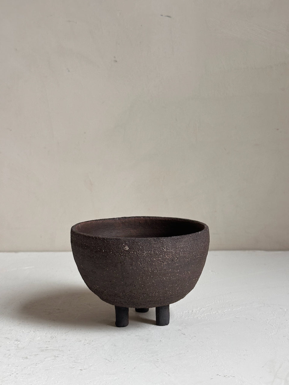 The Corner - Ceramic bowl with feet N°6 - Ceramics