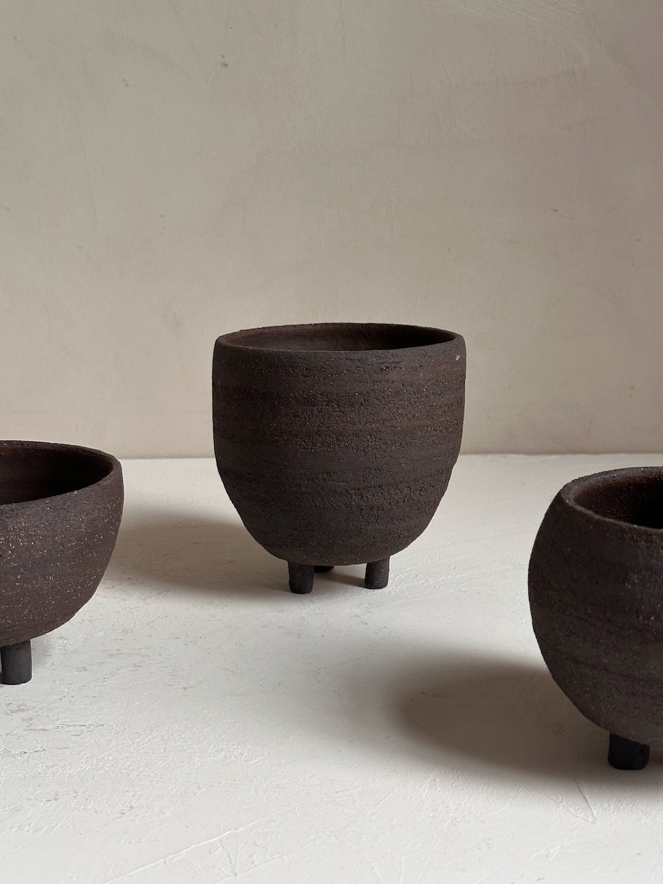 The Corner - Ceramic bowl with feet N°7 - Ceramics