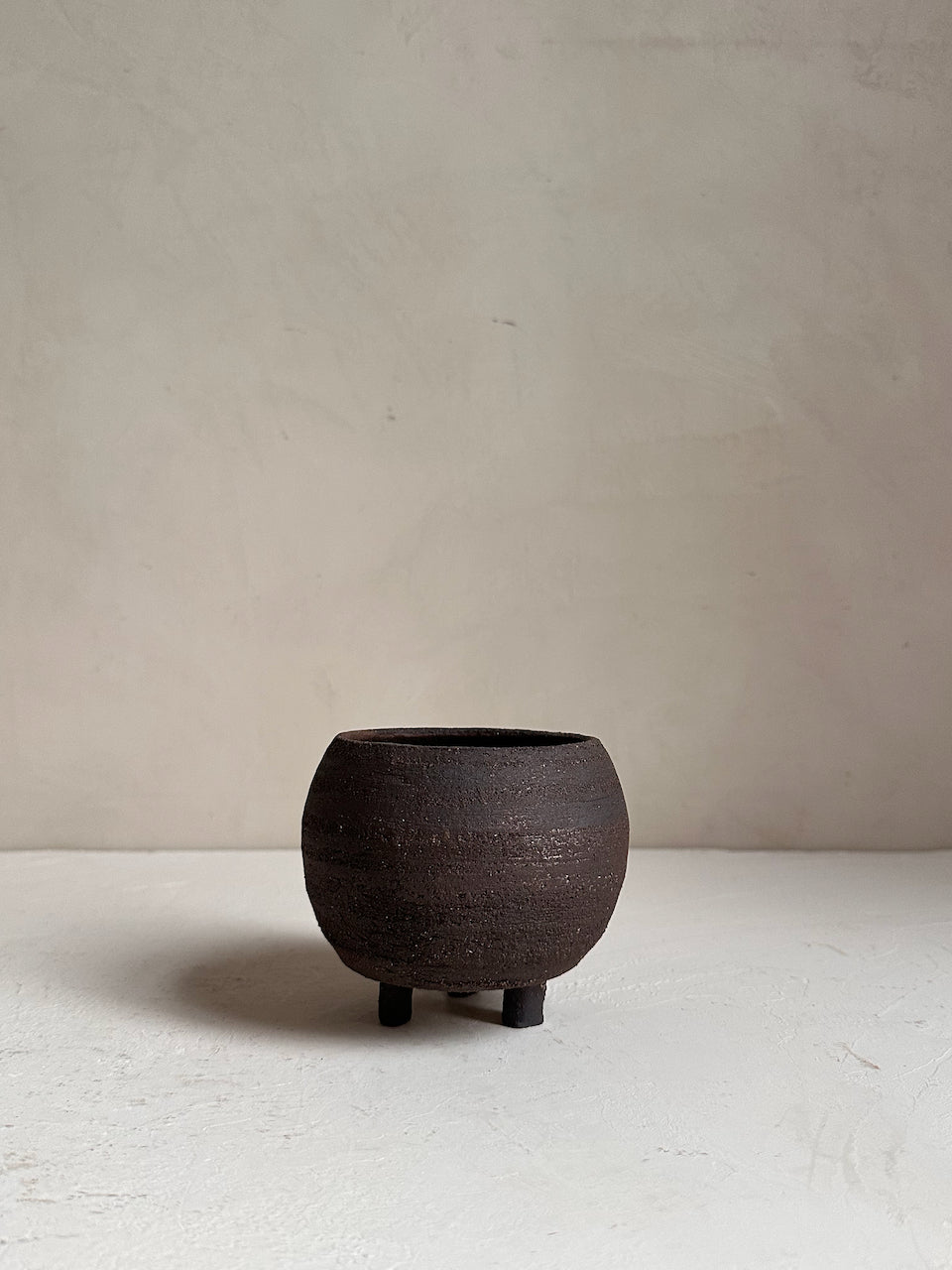 The Corner - Ceramic bowl with feet N°7 - Ceramics