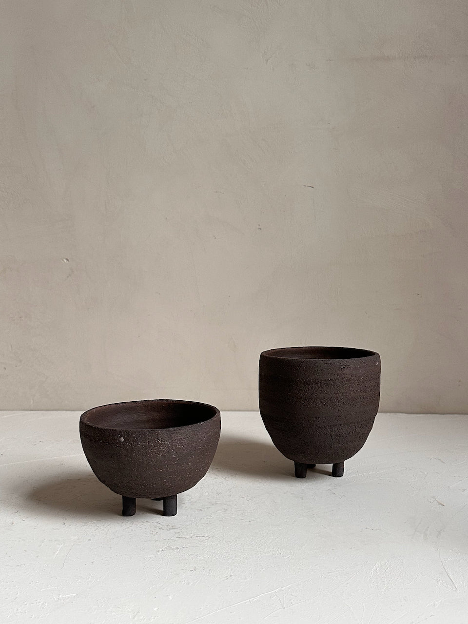 The Corner - Ceramic bowl with feet N°8 - Ceramics