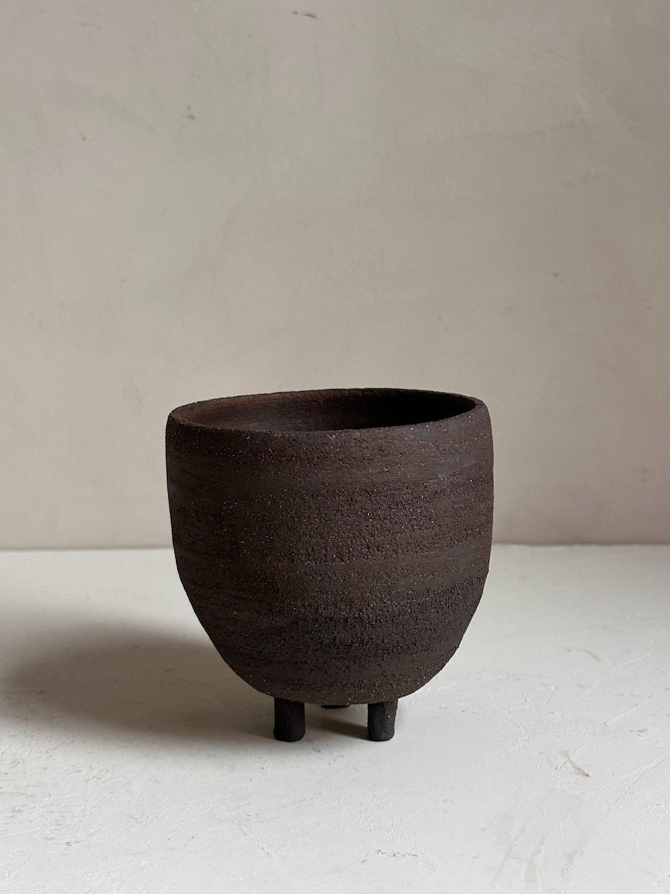 The Corner - Ceramic bowl with feet N°8 - Ceramics