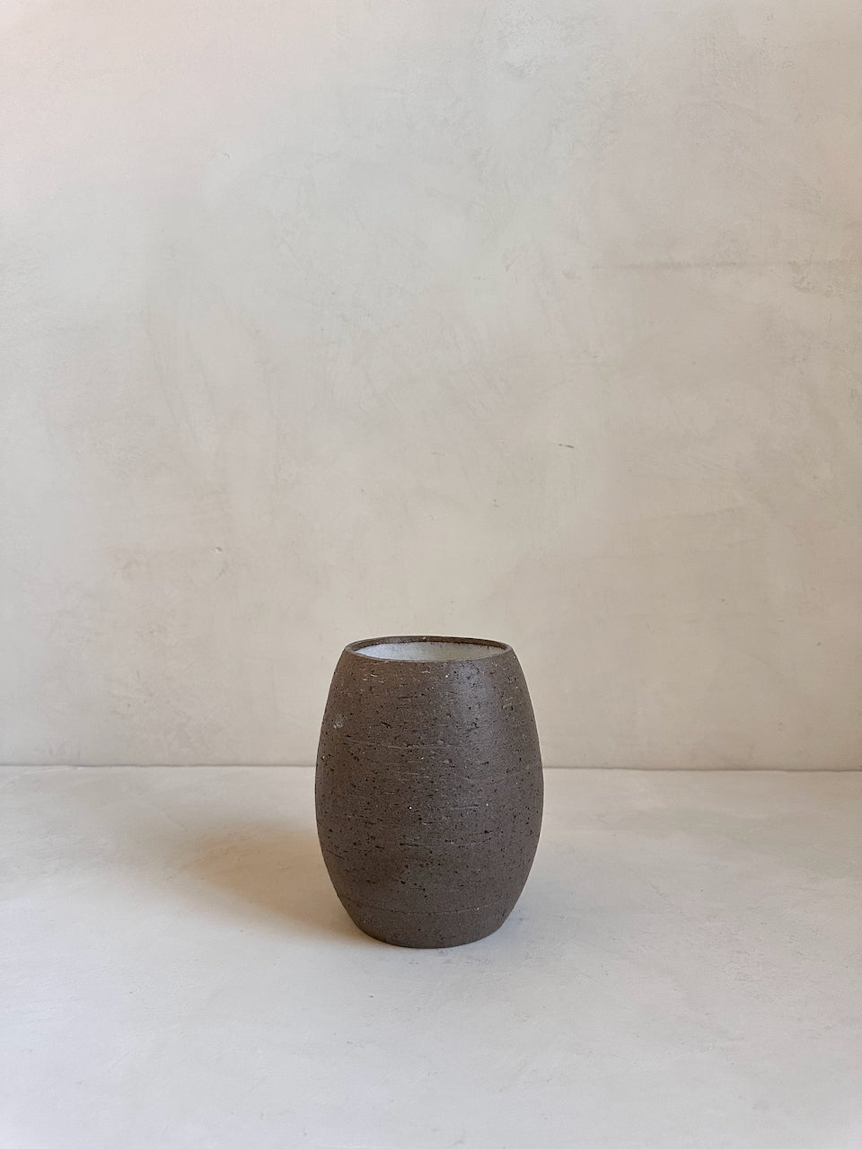 The Corner - Ceramic pot N° 22 - Ceramics
