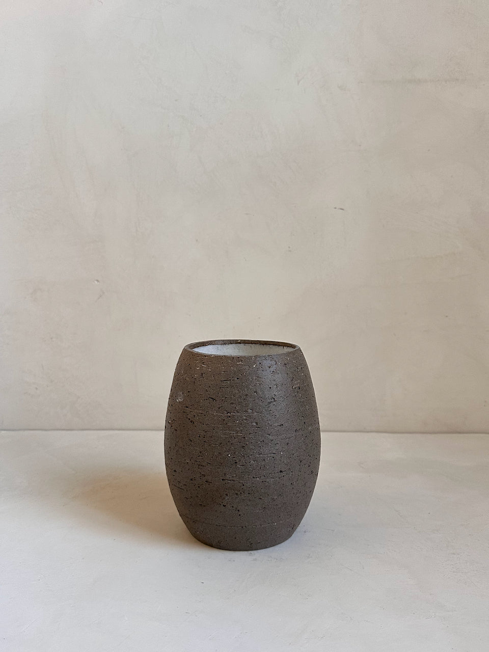 The Corner - Ceramic pot N° 22 - Ceramics