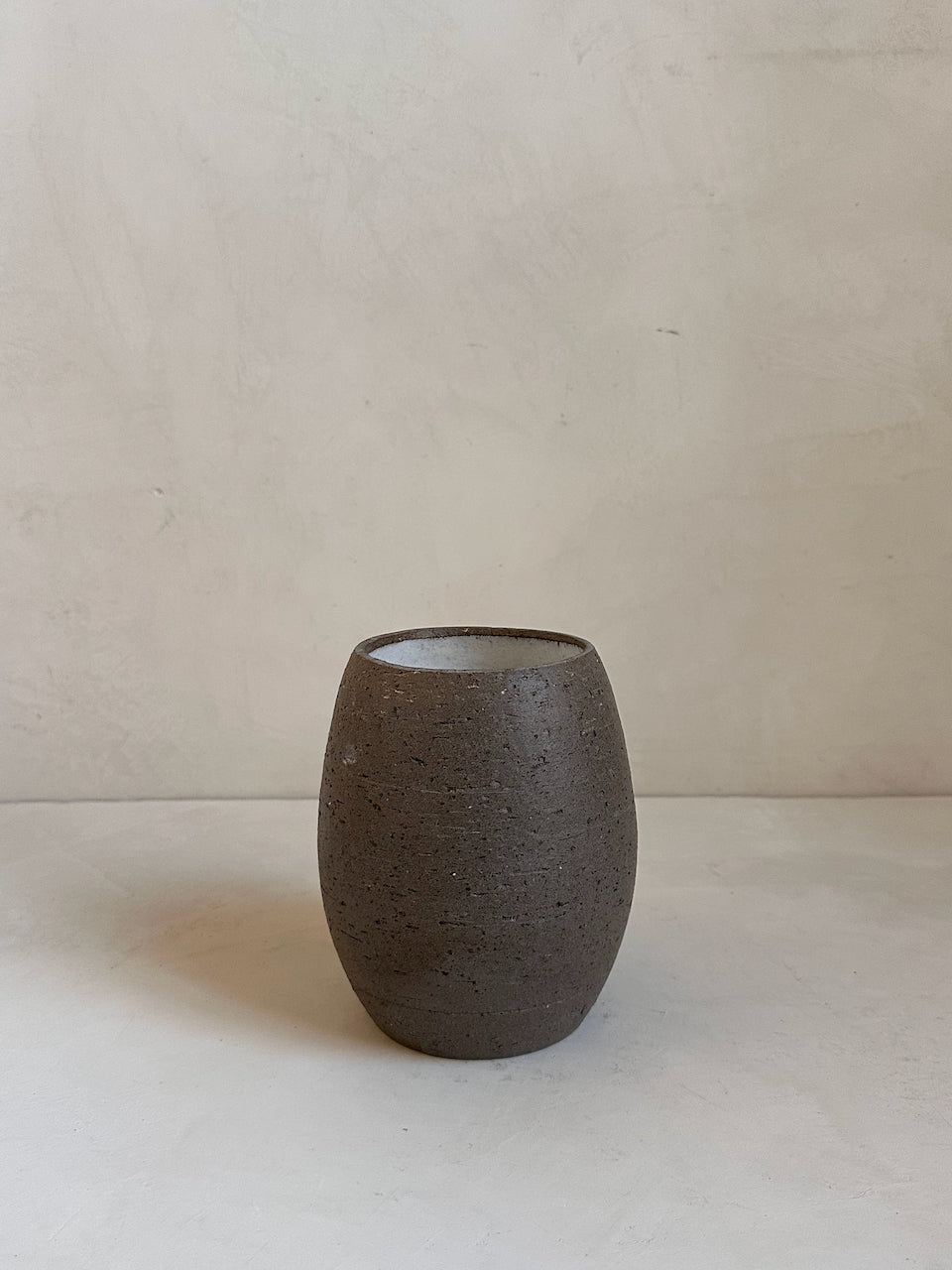 The Corner - Ceramic pot N° 22 - Ceramics