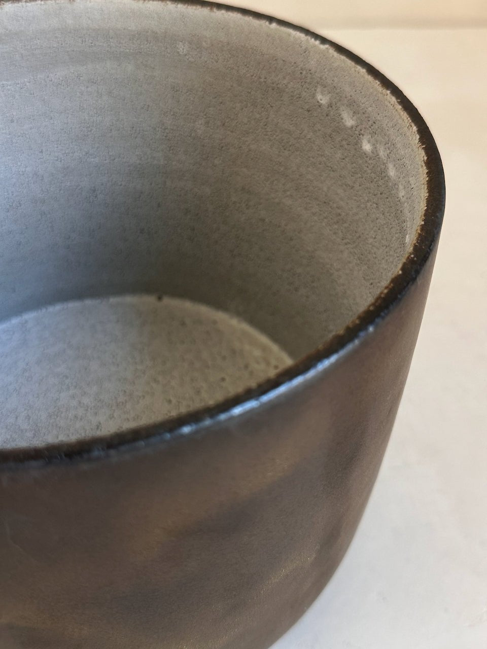 The Corner - Ceramic pot N° 23 - Ceramics